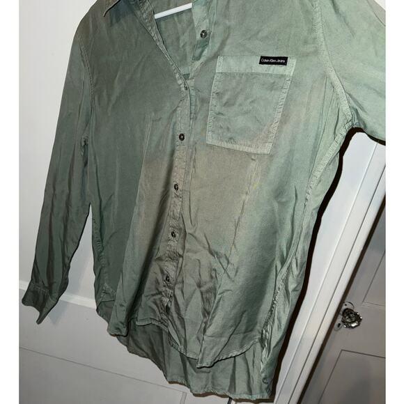 New Calvin Klein Jeans Women's Button Down Sage Acid Wash Shirt size M - Picture 2 of 8